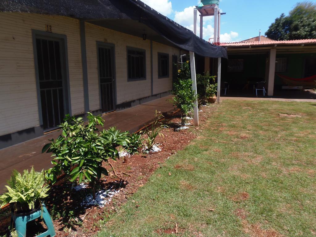 Meliza'S Garden Hotel Foz do Iguacu Exterior photo